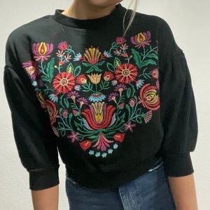 Flowers embroidered shirt